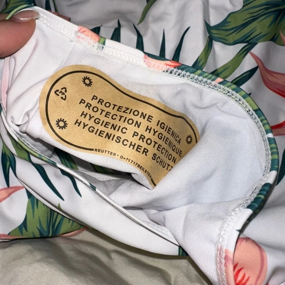 N/A women’s white